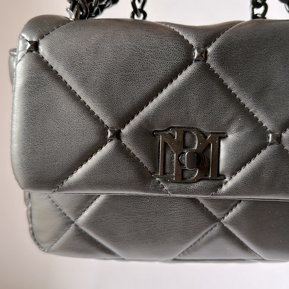 NWT BADGLEY MISCHKA Black Studded Quilted Chain Strap Shoulder Bag - Picture 7 of 11